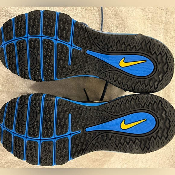 Nike. Air max Flywire men’s size 10 new, non smoke non pet home . NEW - Picture 4 of 11